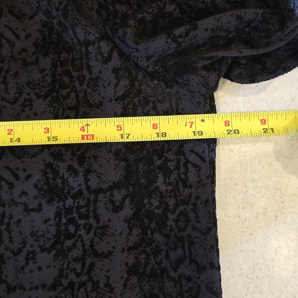 Calvin‎ Klein Women's Black Velvet Blazer Gold Zippers Size 8 - Picture 10 of 14